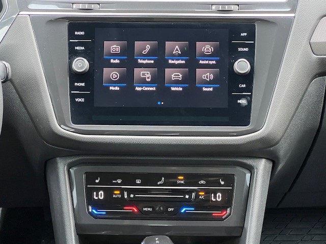 2022 Volkswagen Tiguan SE photo 20