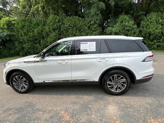 2022 Lincoln Aviator Standard photo 28