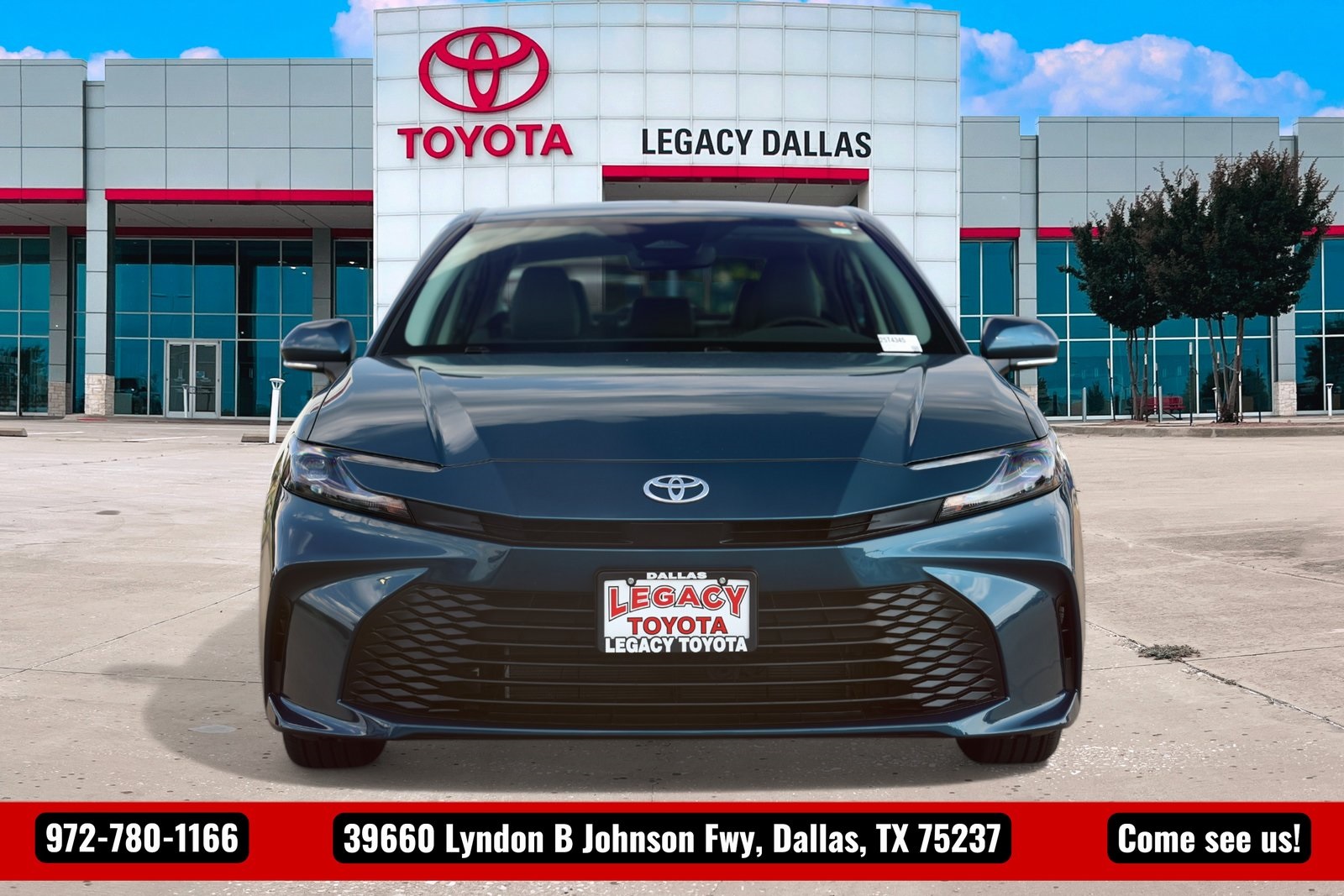 2026 Toyota Camry LE photo 3