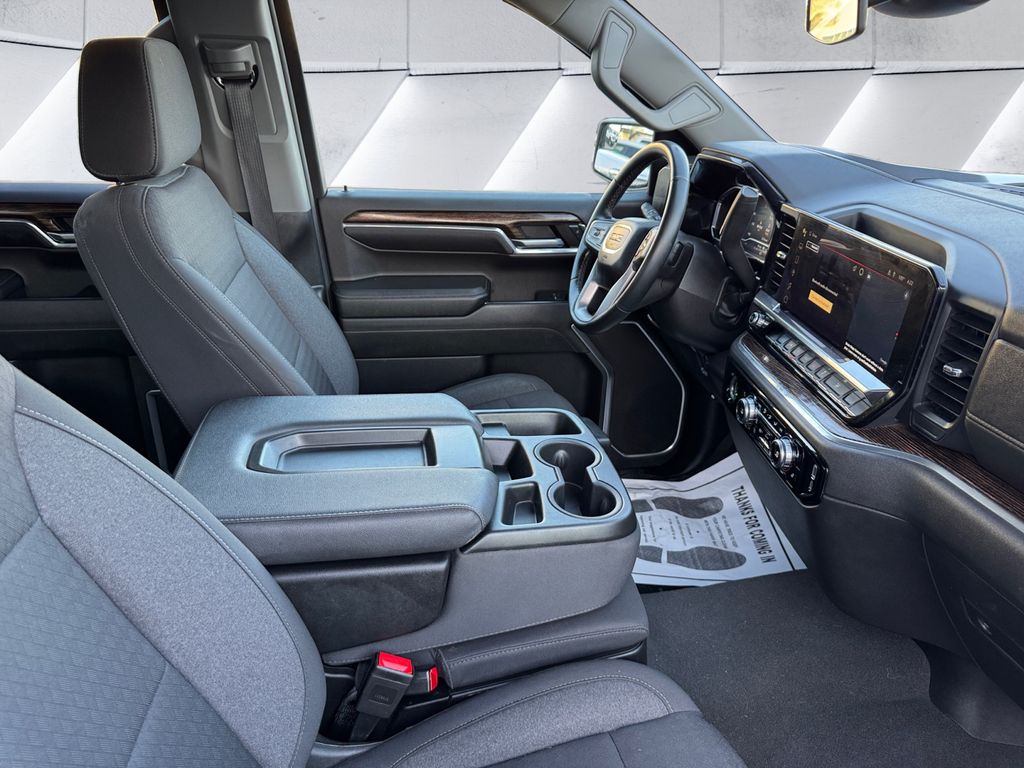 2024 Gmc Sierra 1500 SLE photo 13