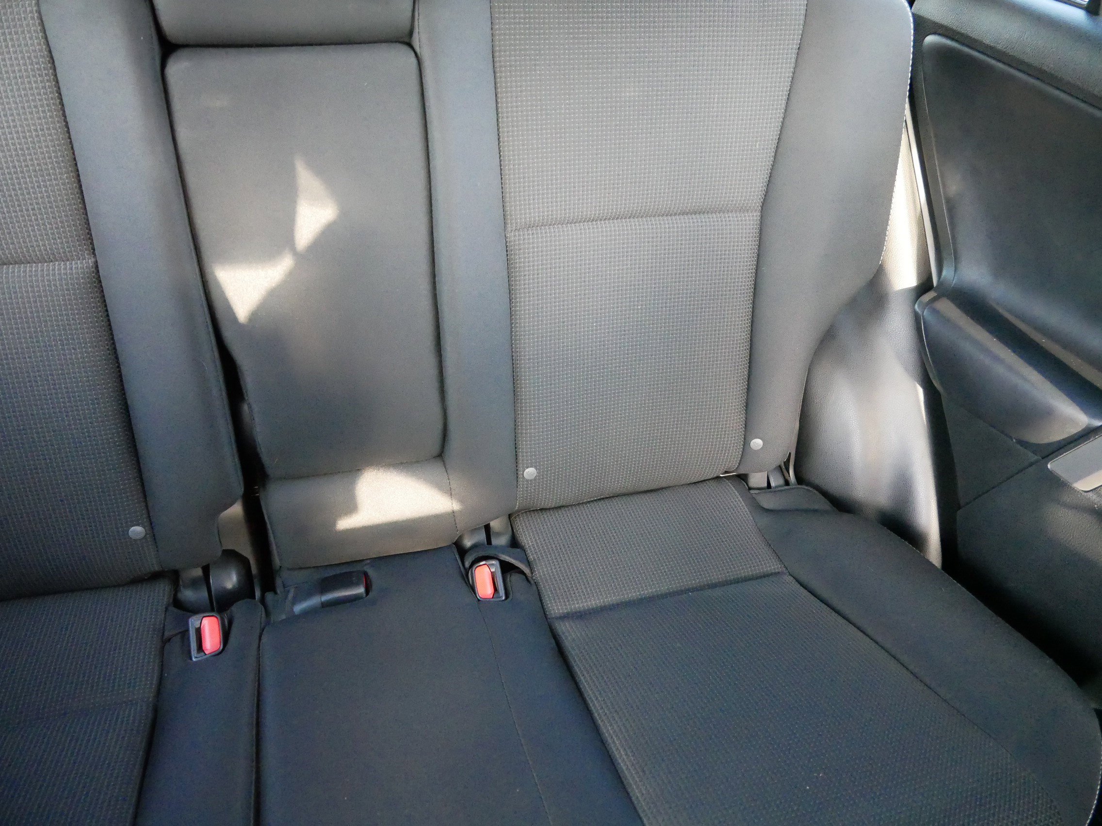 2017 Toyota RAV4 XLE photo 14