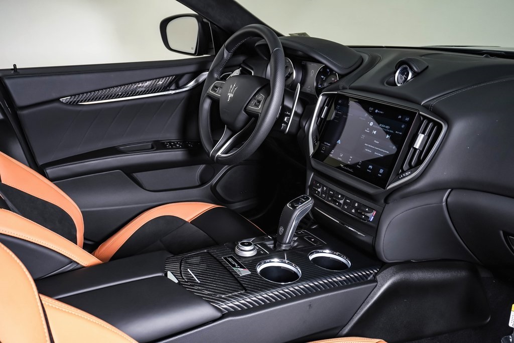 2024 Maserati Ghibli Trofeo photo 15