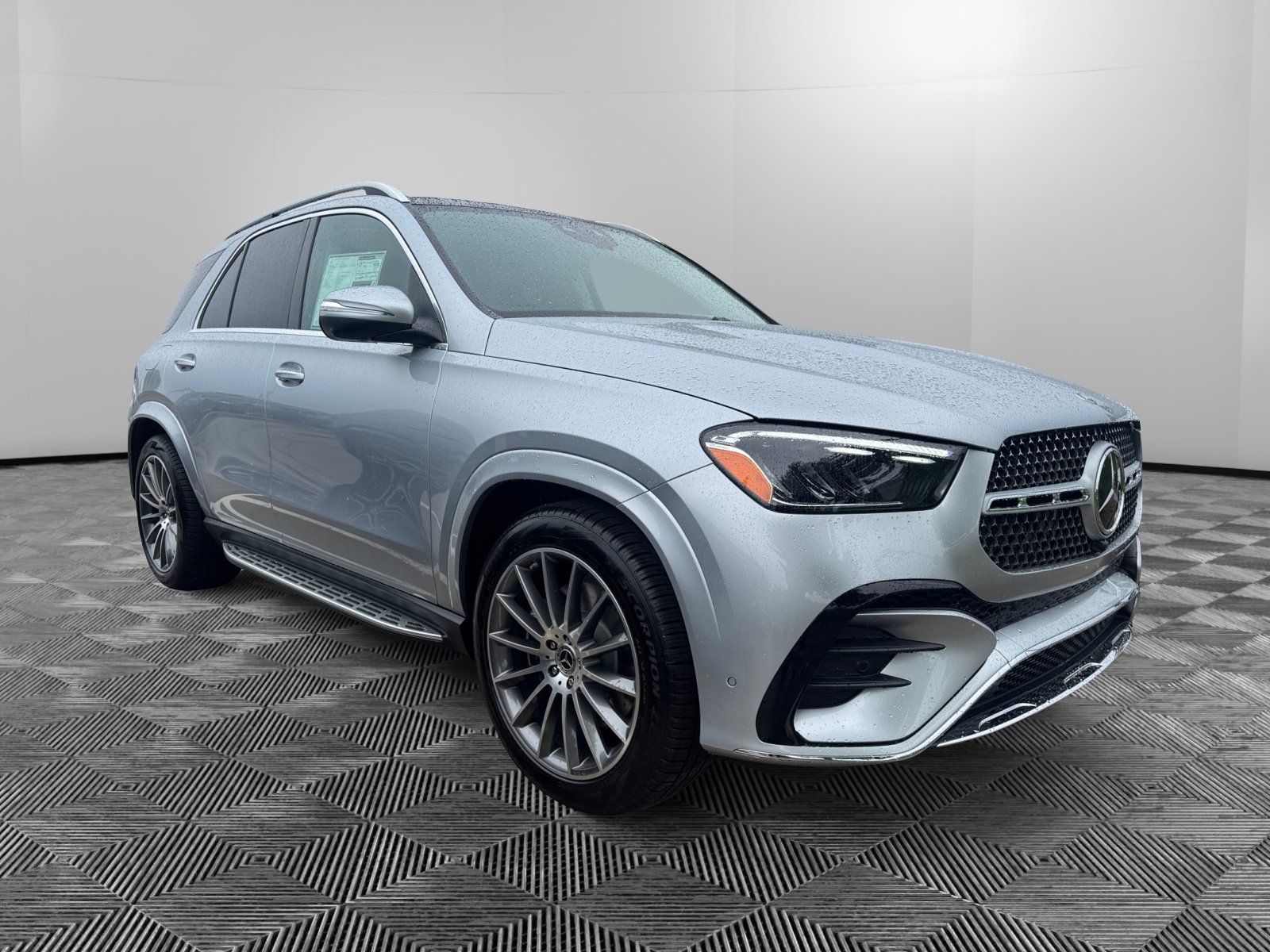 2026 Mercedes-Benz GLE GLE450's photo