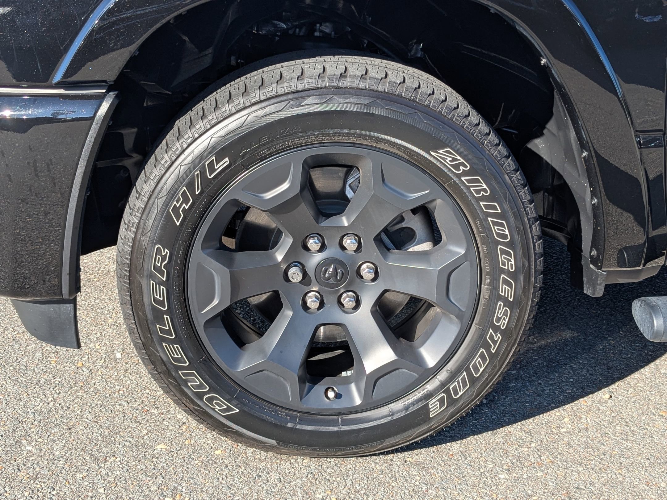 2025 Ram 1500 Big Horn photo 4
