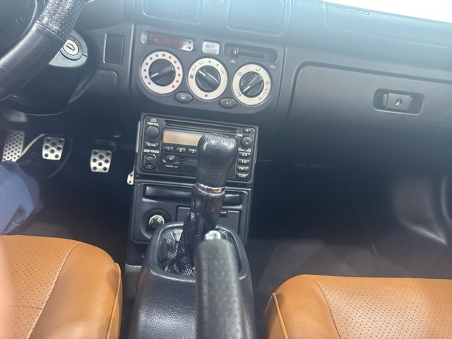 2001 Toyota MR2 Spyder photo 26
