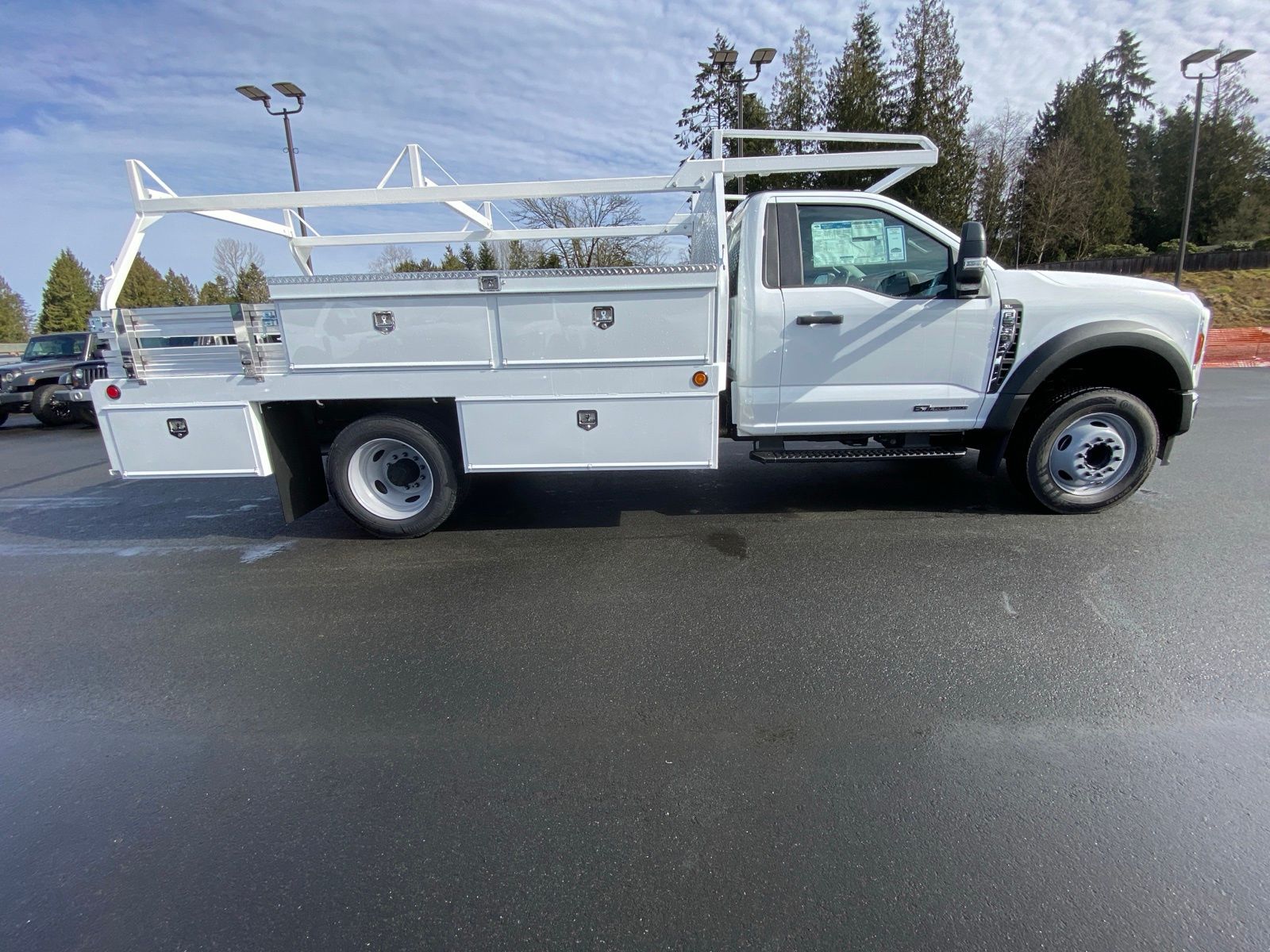 2024 Ford F-550 XL photo 4