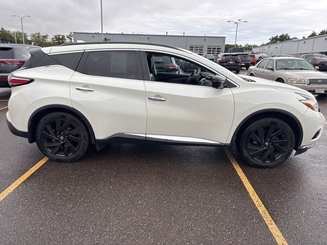 2017 Nissan Murano Platinum photo 2
