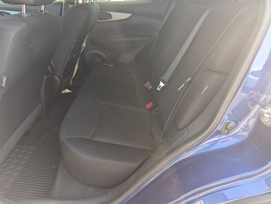 2021 Nissan Rogue Sport S photo 8