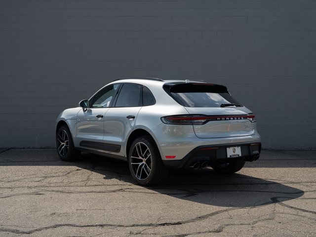 2026 Porsche Macan T photo 3