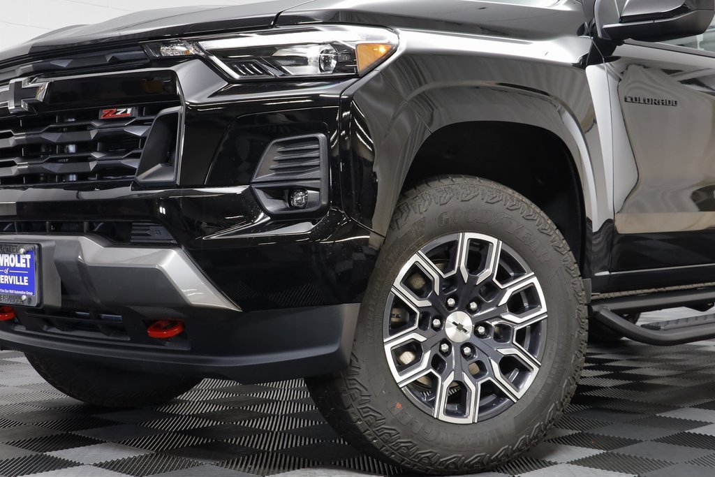 2026 Chevrolet Colorado Z71 photo 3