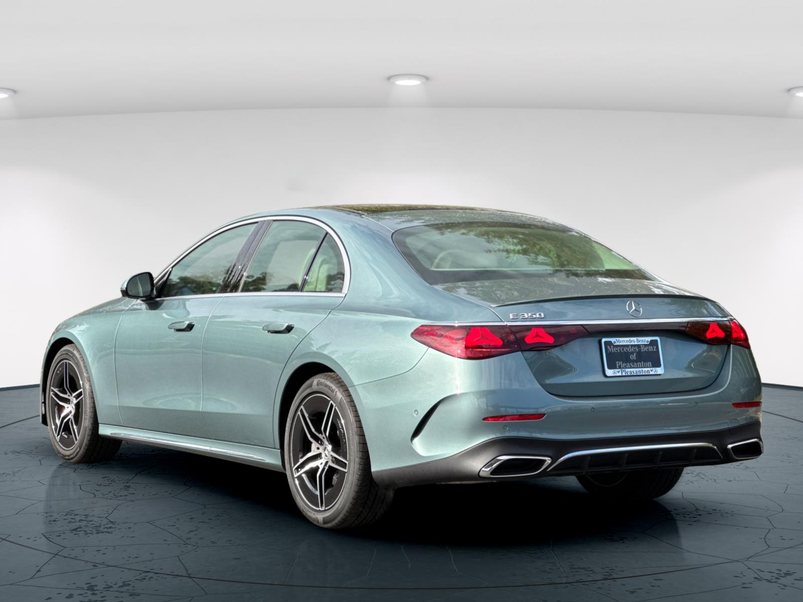 2026 Mercedes Benz E 350 Sedan photo 4