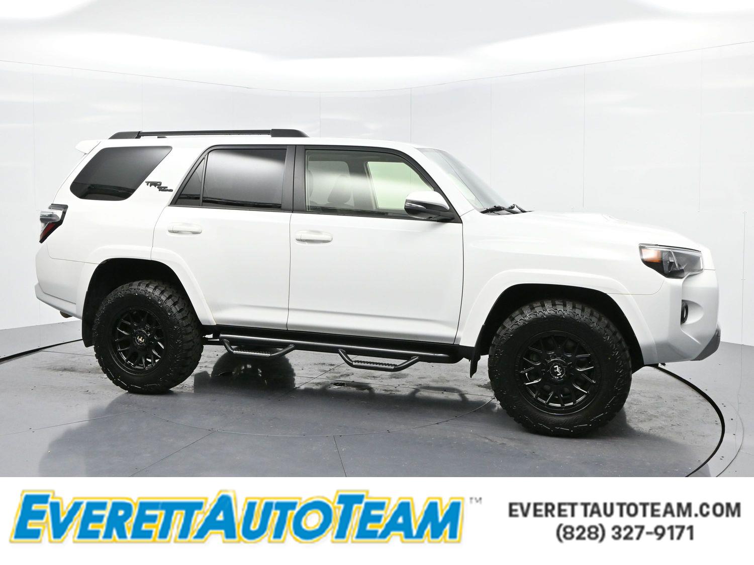 2023 Toyota 4Runner TRD Off-Road Premium's photo