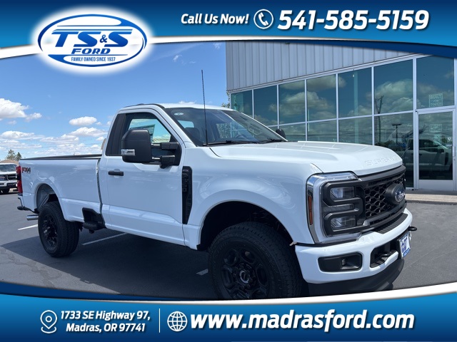 2025 Ford F-350 Super Duty XL's photo