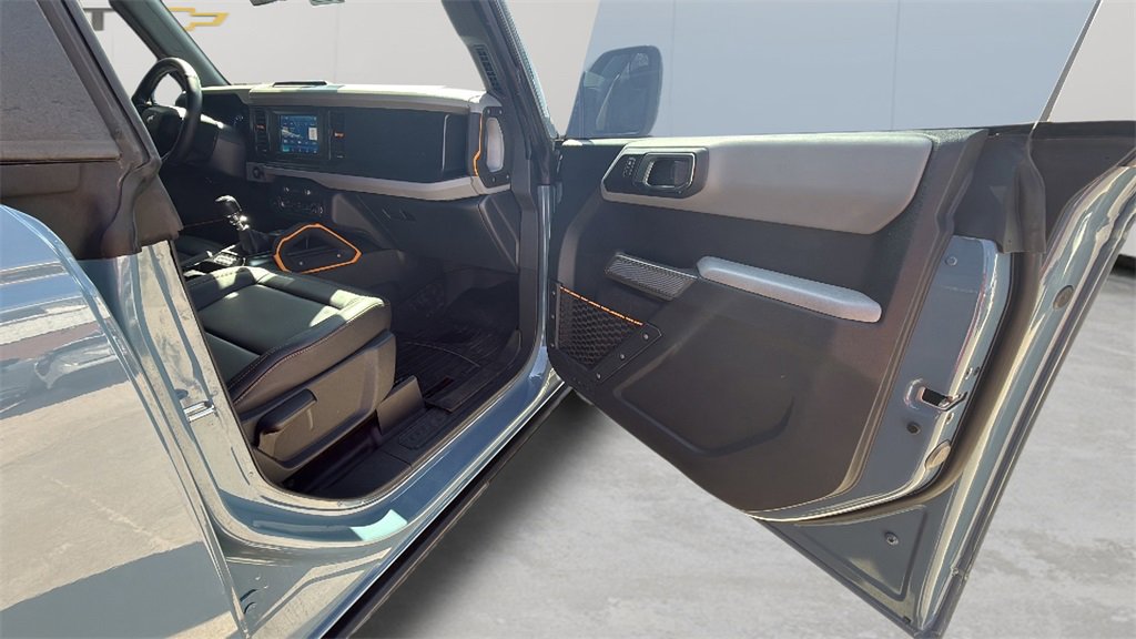 2022 Ford Bronco Base photo 37
