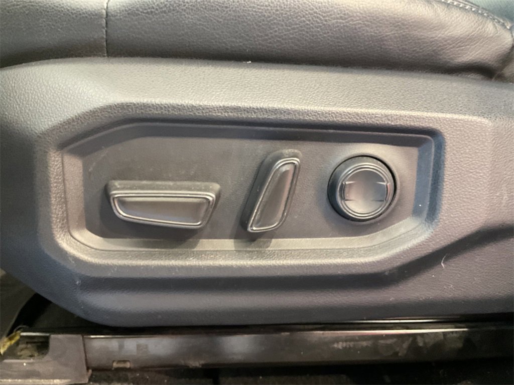 2022 Toyota Tundra SR5 CrewMax photo 11