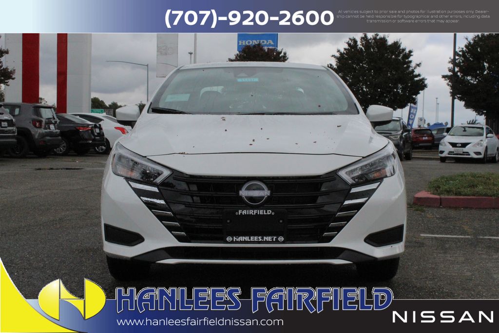 2025 Nissan Versa 1.6 SV photo 2