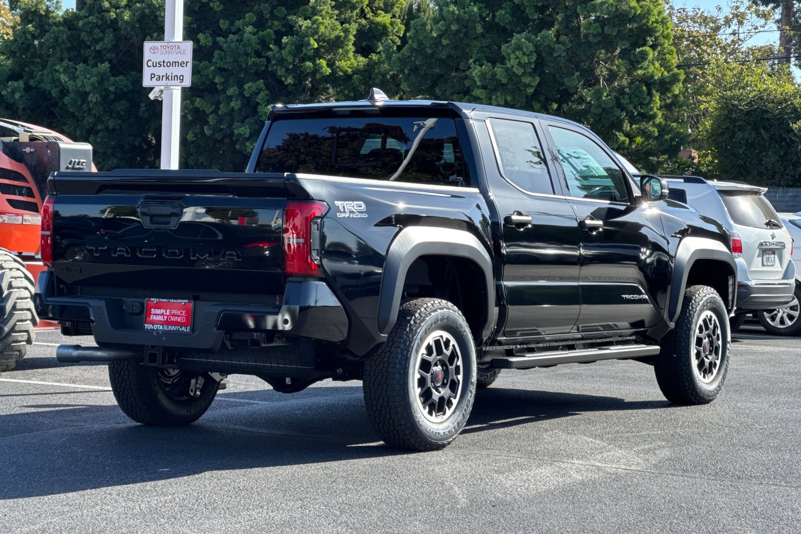 2025 Toyota Tacoma TRD Off-Road 4x4 Double Cab photo 3