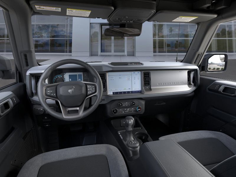 2025 Ford Bronco Base photo 9