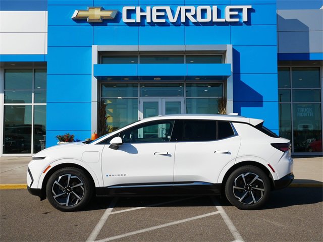2025 Chevrolet Equinox EV 1LT photo 2
