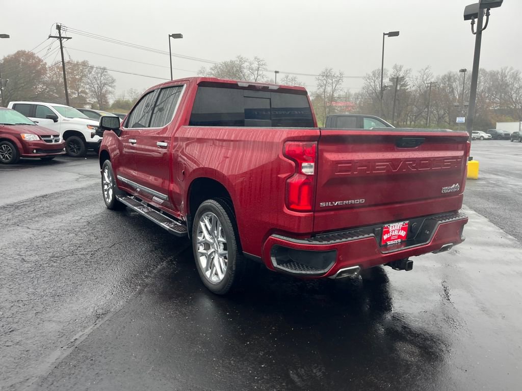 2023 Chevrolet Silverado 1500 High Country photo 3
