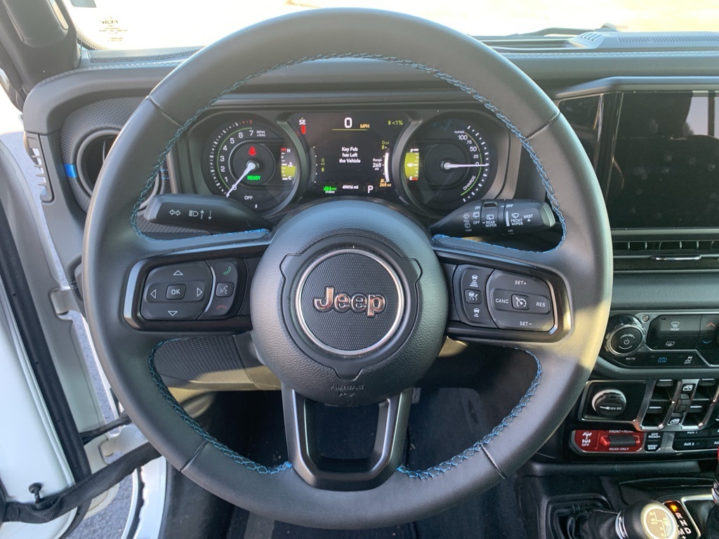 2024 Jeep Wrangler Rubicon 4xe photo 11