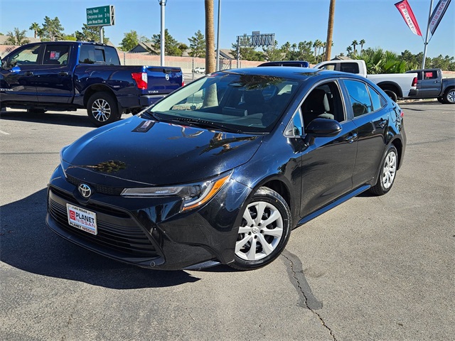 Used 2024 Toyota Corolla LE with VIN 5YFB4MDE3RP137298 for sale in Kansas City