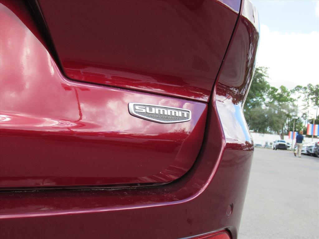 2025 Jeep Grand Cherokee L Summit photo 8