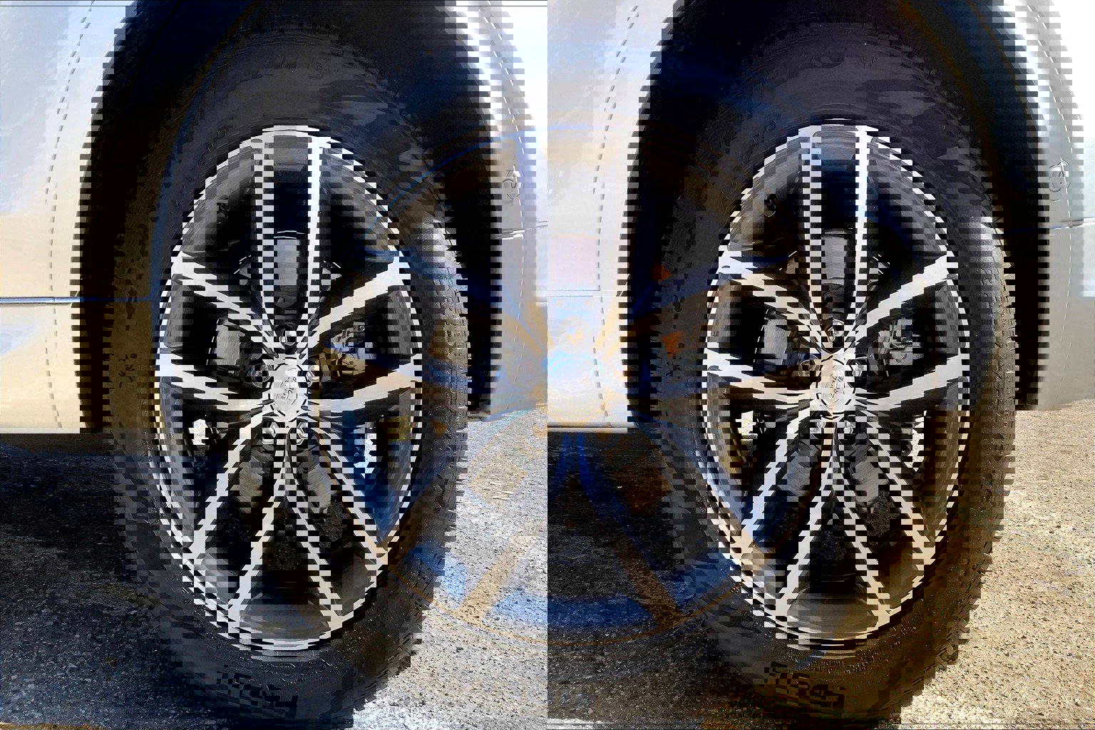 2024 Land Rover Discovery Sport S photo 10