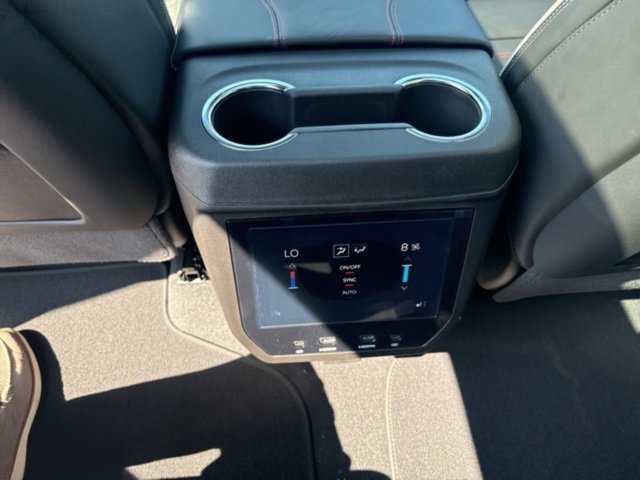 2025 Gmc Yukon XL AT4 Ultimate photo 12