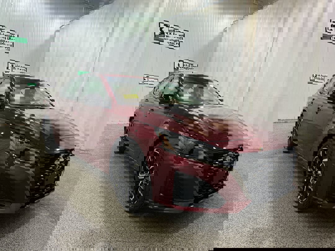 2025 Nissan Altima SR's photo