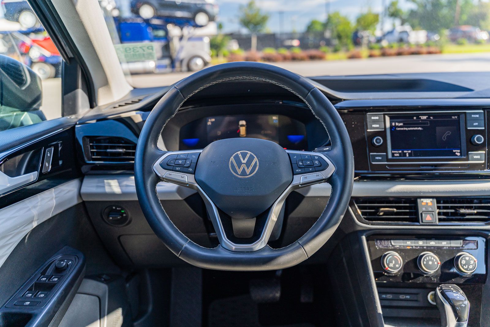 2024 Volkswagen Taos S photo 17