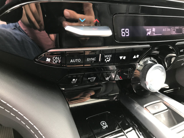 2023 Acura MDX SH-AWD Advance photo 19