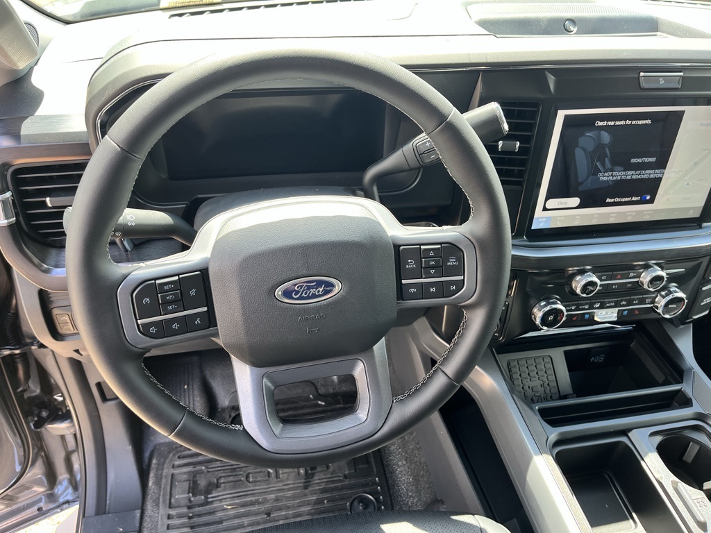 2026 Ford F-350 Lariat photo 15