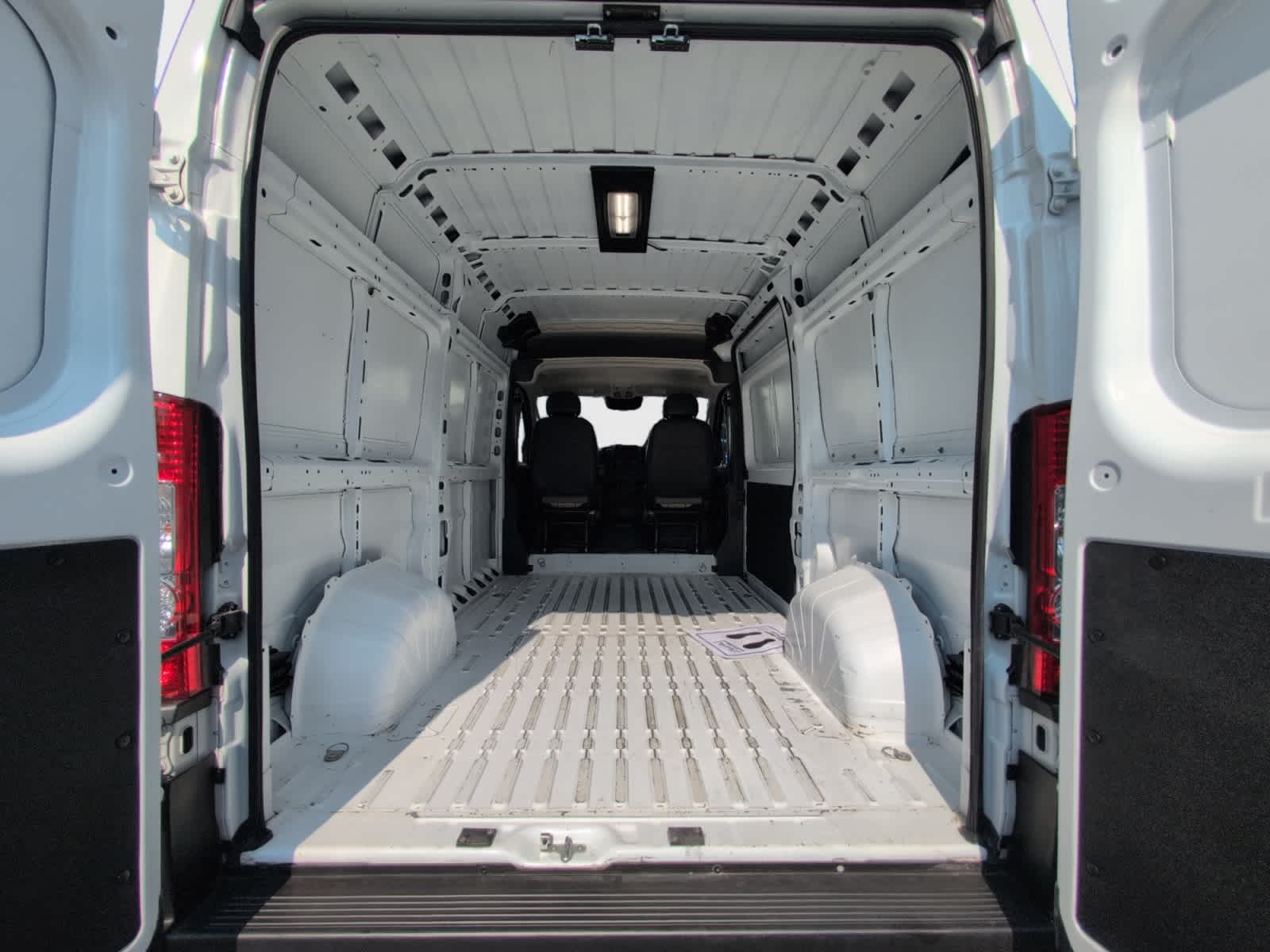2024 Ram ProMaster 2500 photo 14