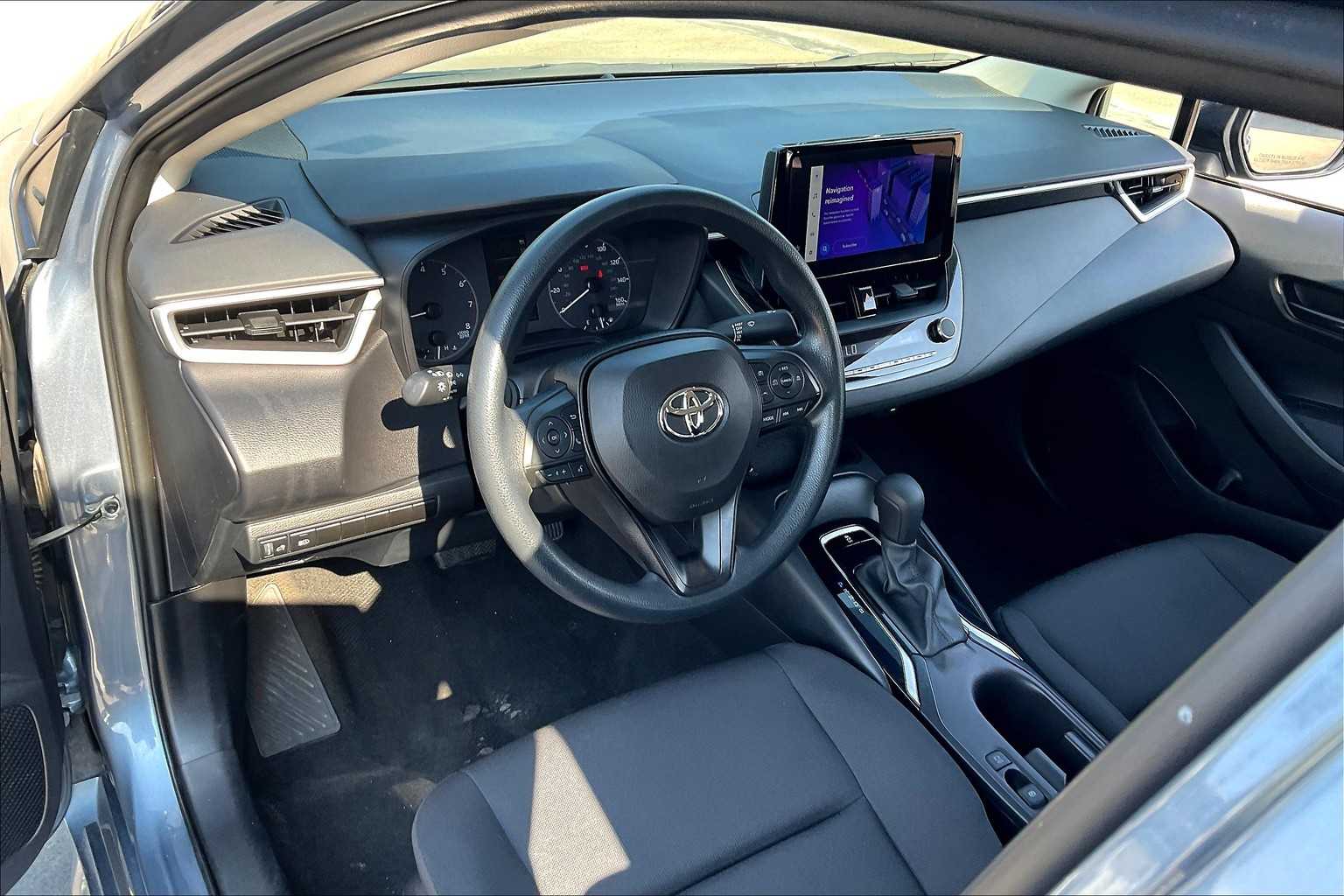 2024 Toyota Corolla LE photo 15