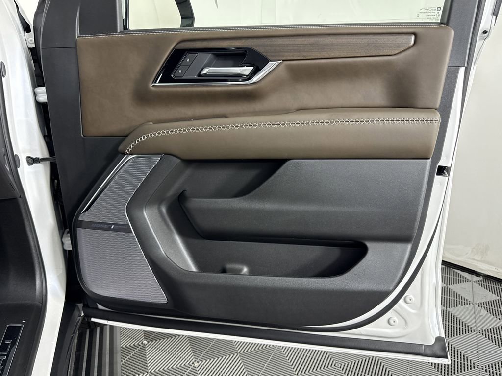 2025 Gmc Yukon Denali Ultimate photo 11