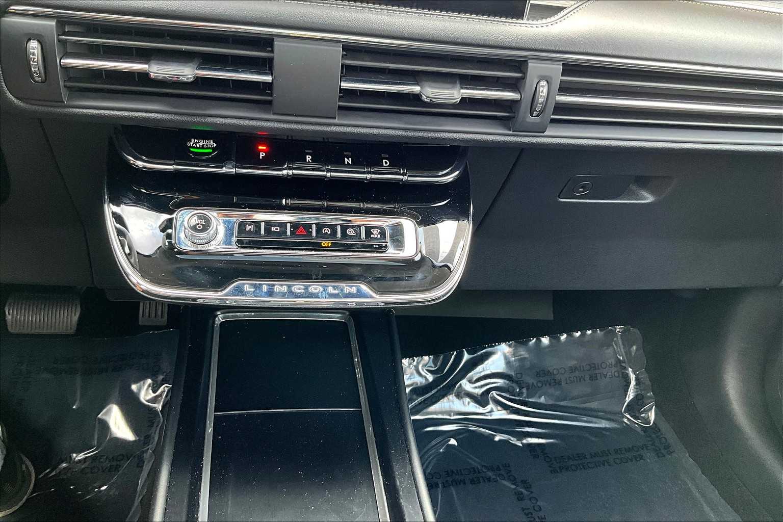 2023 Lincoln Corsair Standard photo 30