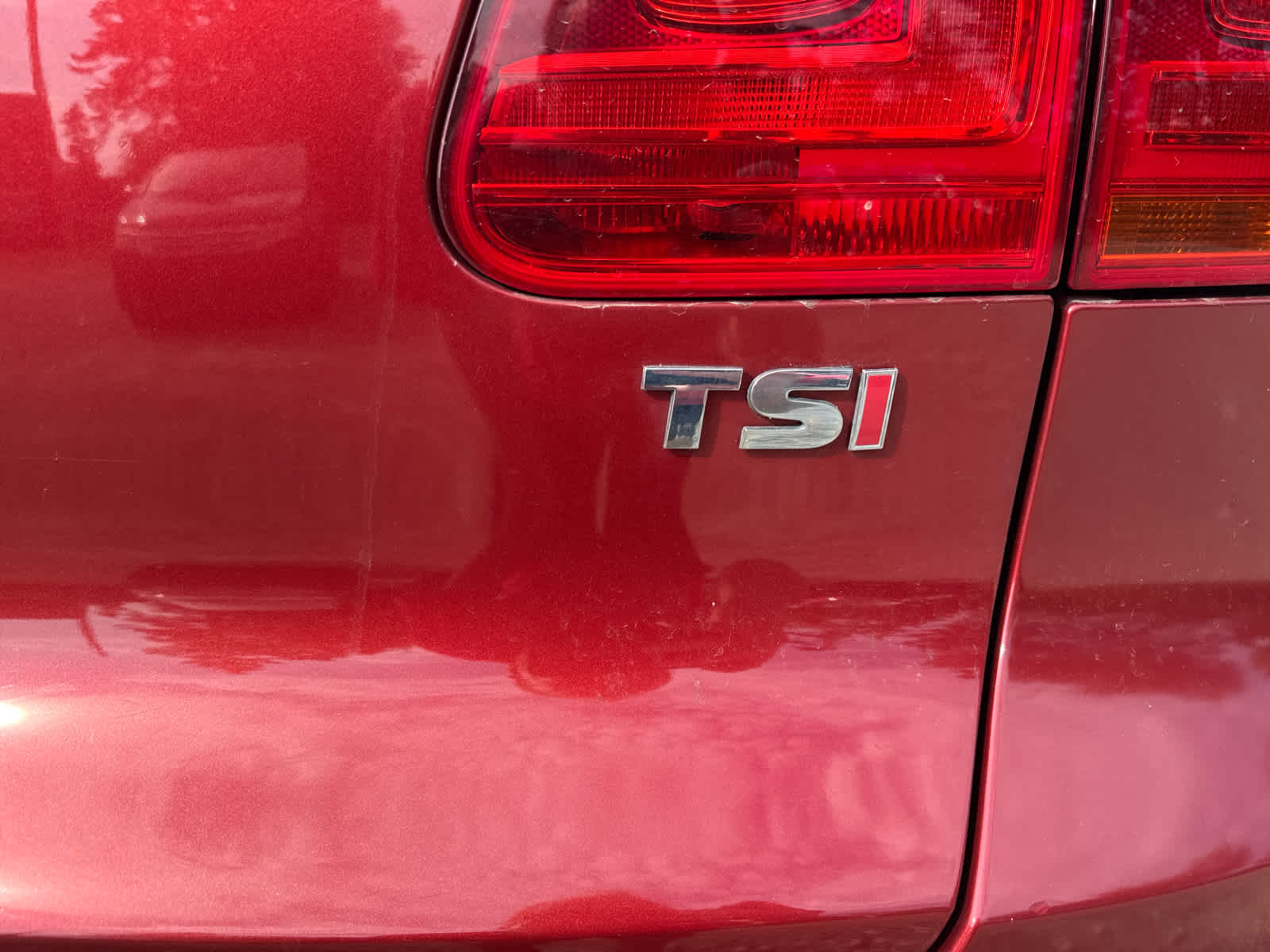 2016 Volkswagen Tiguan R-Line SEL photo 10