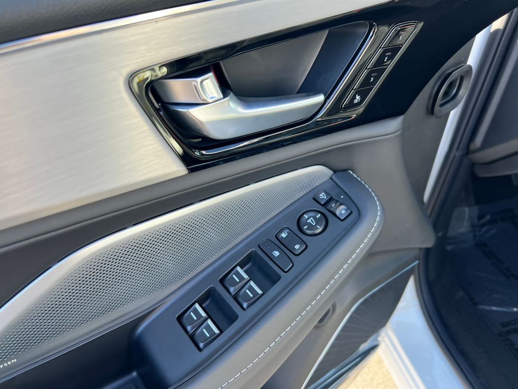 2025 Acura MDX Technology photo 12