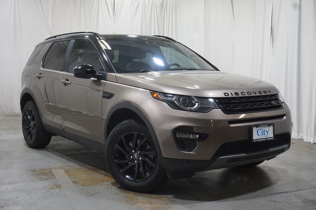 2017 Land Rover Discovery Sport HSE photo 2