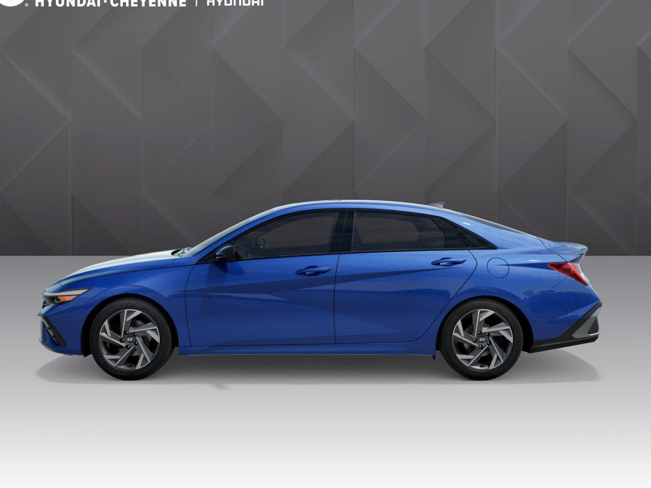 2026 Hyundai Elantra SEL Sport photo 2