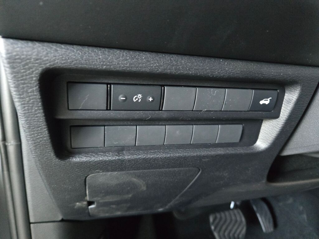 2025 Mitsubishi Outlander S-AWC photo 25