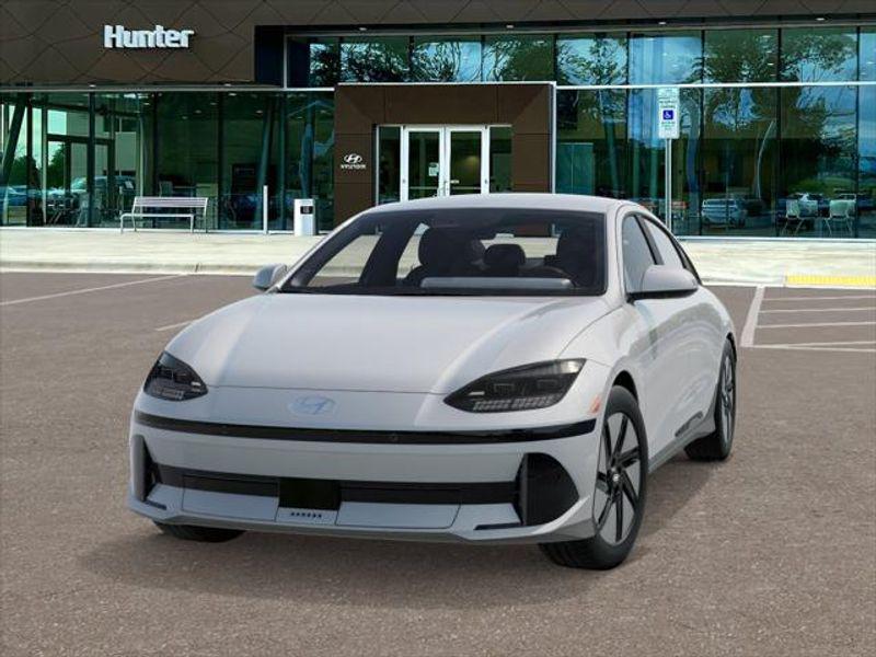 2025 Hyundai Ioniq 6 SE photo 3