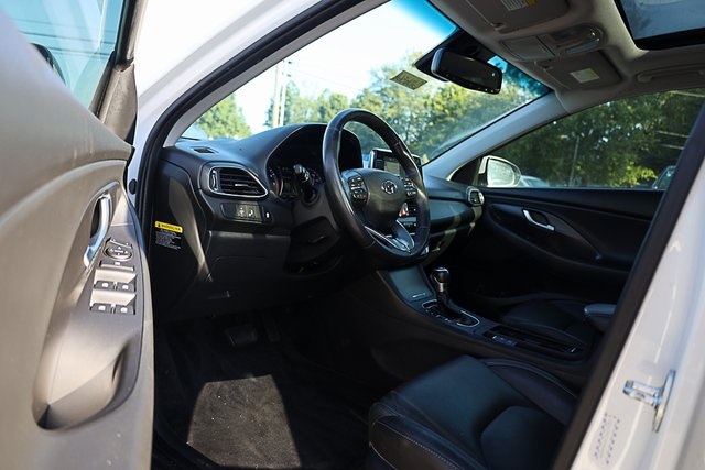 2018 Hyundai Elantra GT Base photo 12