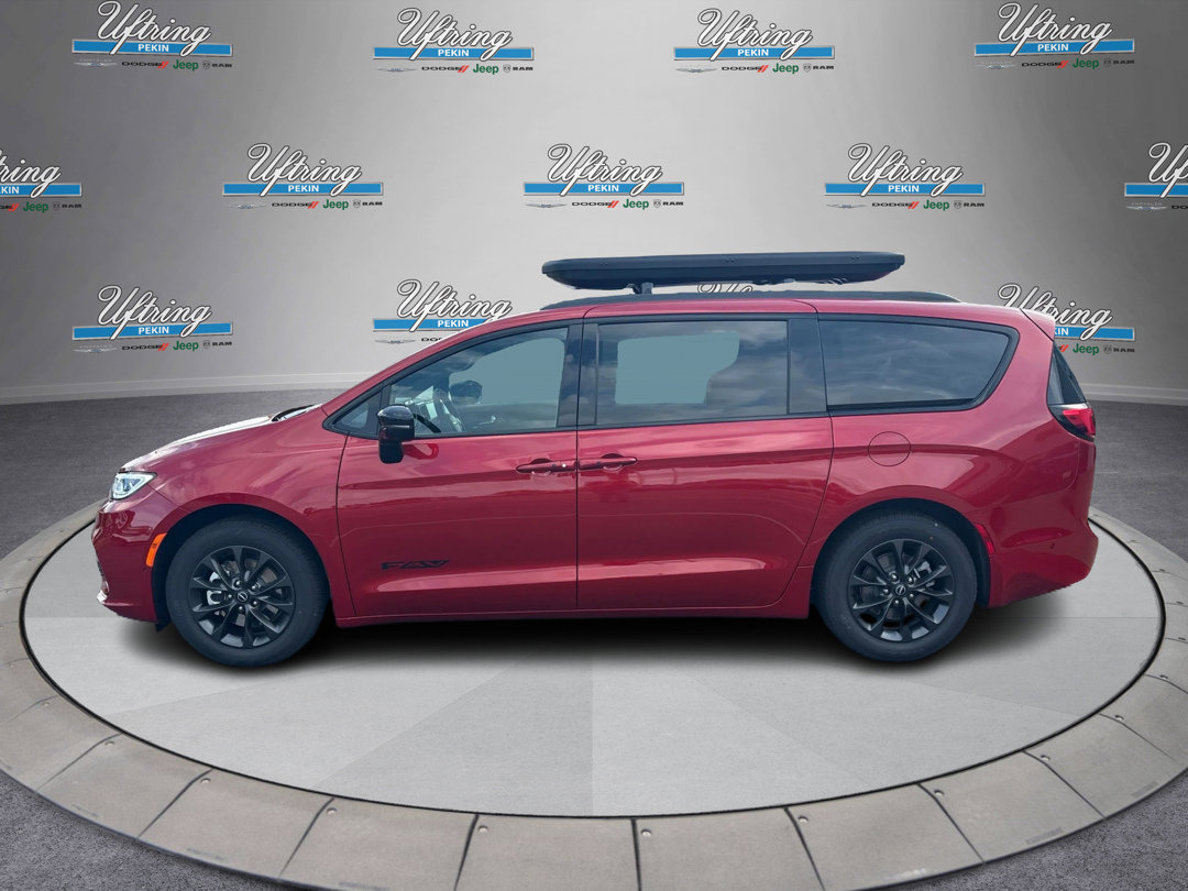 2025 Chrysler Pacifica photo 5