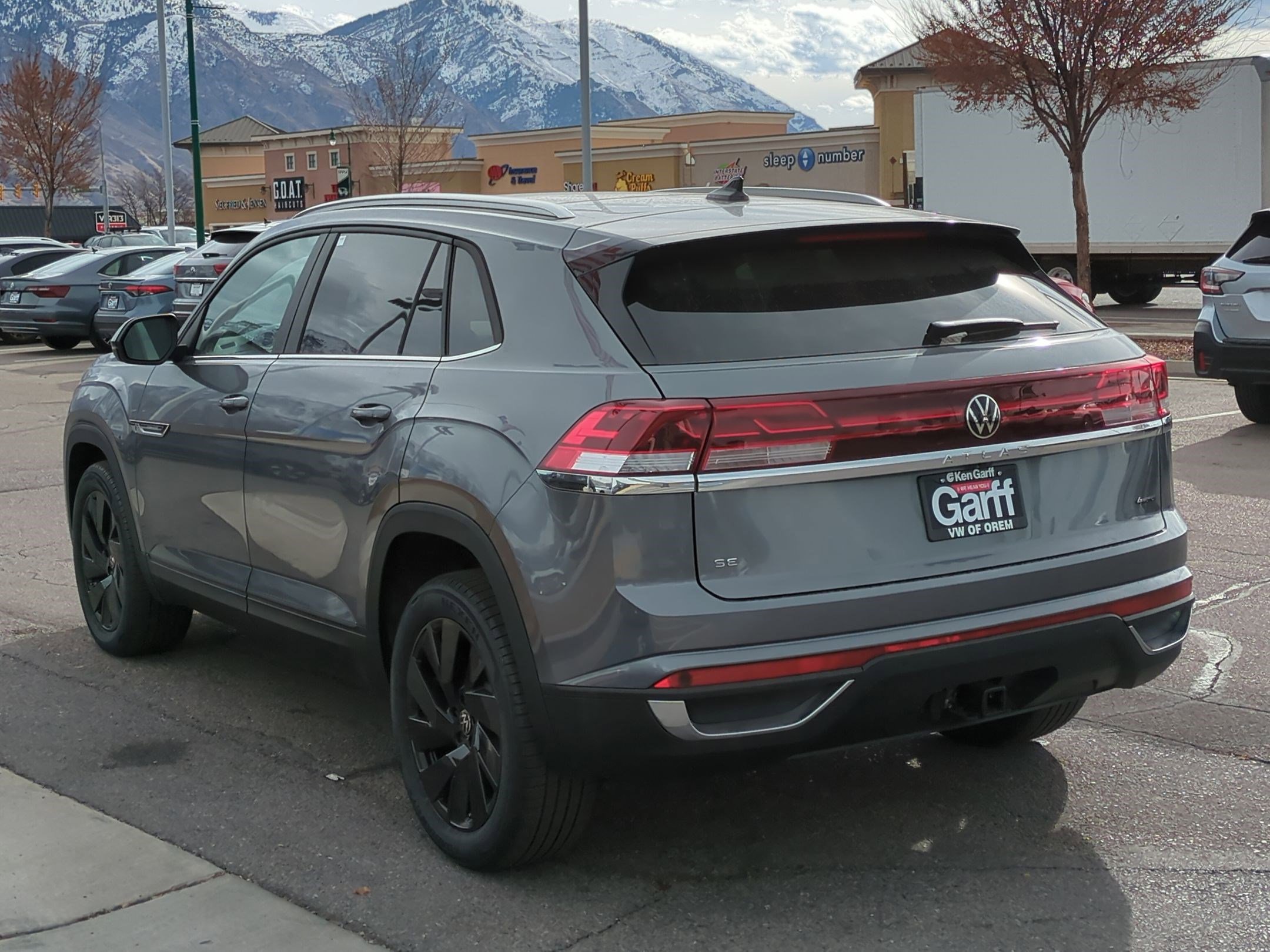 2025 Volkswagen Atlas Cross Sport SE Technology photo 5