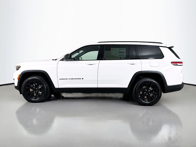 2025 Jeep Grand Cherokee Altitude photo 4