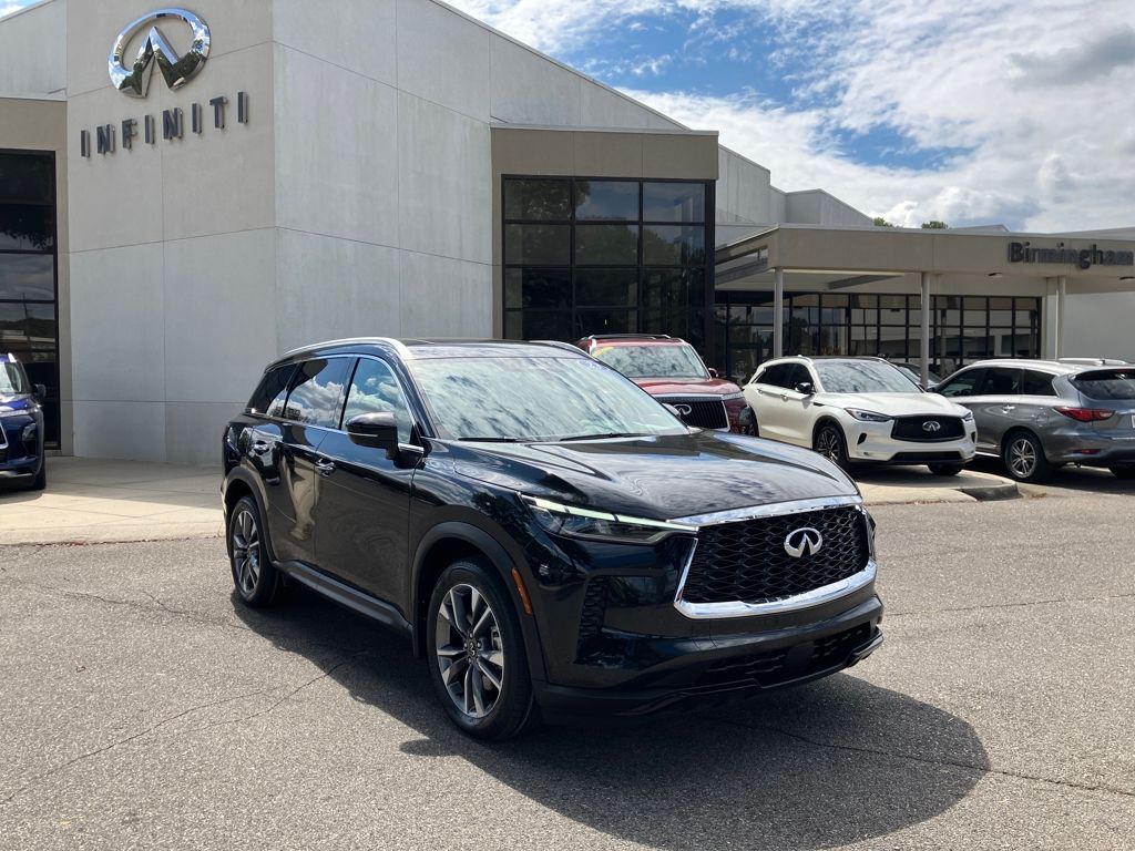 2023 INFINITI QX60 LUXE's photo