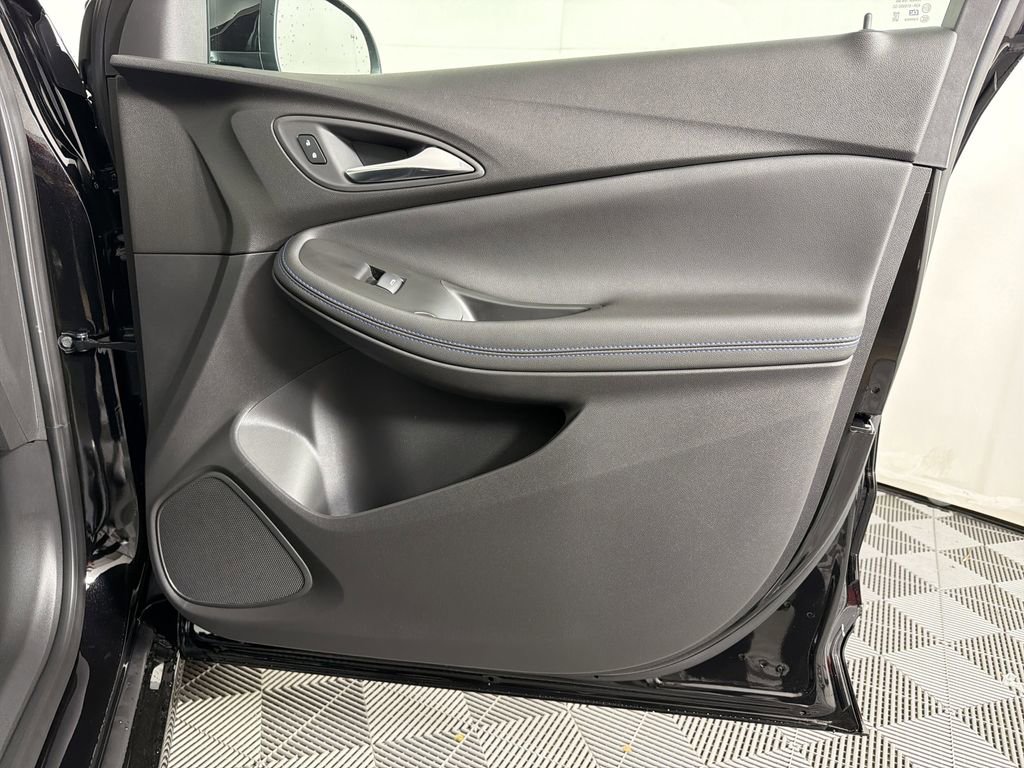 2026 Buick Encore GX Sport Touring photo 11