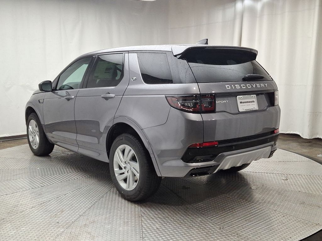 2025 Land Rover Discovery Sport S photo 4